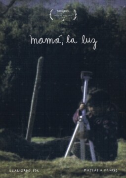 Mama la luz corto cartel poster