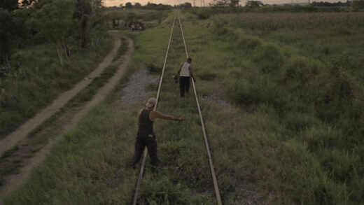 La carga. Cortometraje cubano documental de Víctor Guerrero