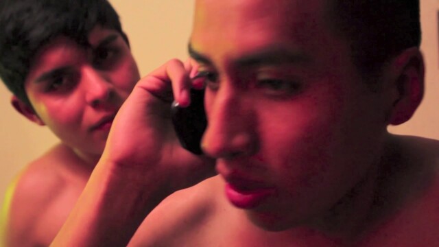 Sin envoltura. Cortometraje y drama LGBT Mexicano de Roberto Mares